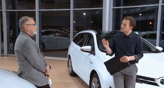Włodzimierz Zientarski reklamuje baterie hybrydowe Toyoty (wideo)