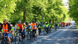 Lublin: Jubileuszowy Rajd Rowerowy z okazji Dnia Dziecka. Kilkuset cyklistów udało się nad Zalew Zemborzycki