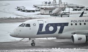 Lotnisko Chopina ostrzega przez utrudnieniami. Oto co czeka pasażerów
