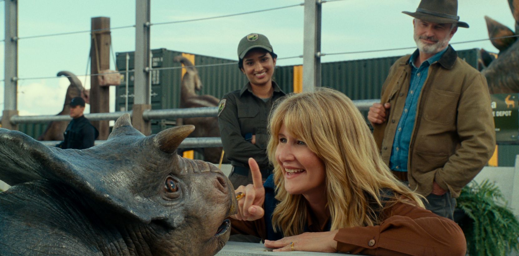 Laura Dern i Sam Neill znowu zachwycali się sztucznymi dinozaurami