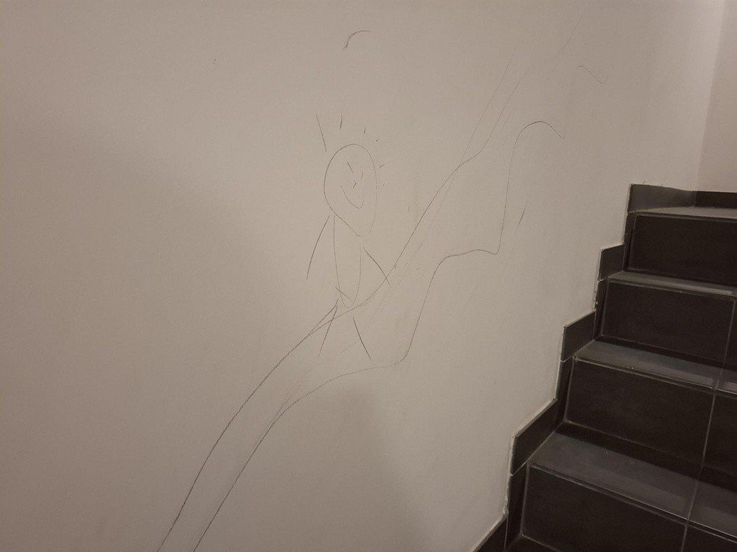 11-piętrowiec bez sprawnej windy