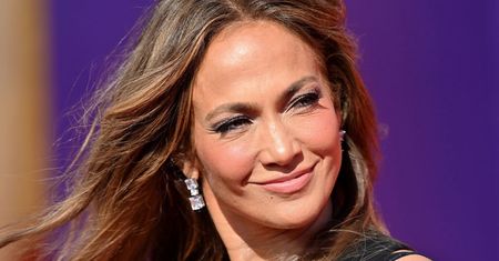 Jennifer Lopez w prześwitach. Mało kto by się odważył