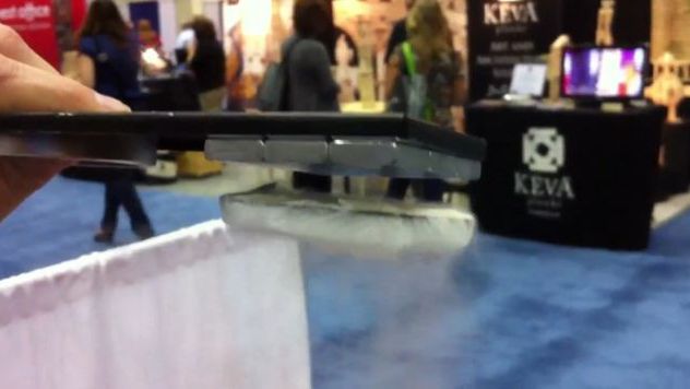 Lewitujące kwantowe nadprzewodniki [wideo] 1