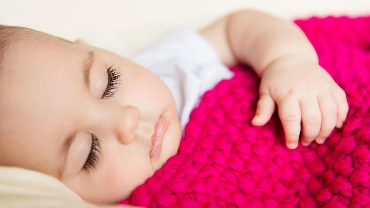 dziecko śpi