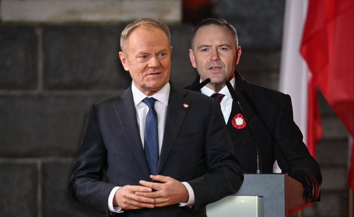 wiadomości,aktualności,WP Wiadomości Kto najbardziej wpływowym politykiem w 2025 roku? Mamy sondaż