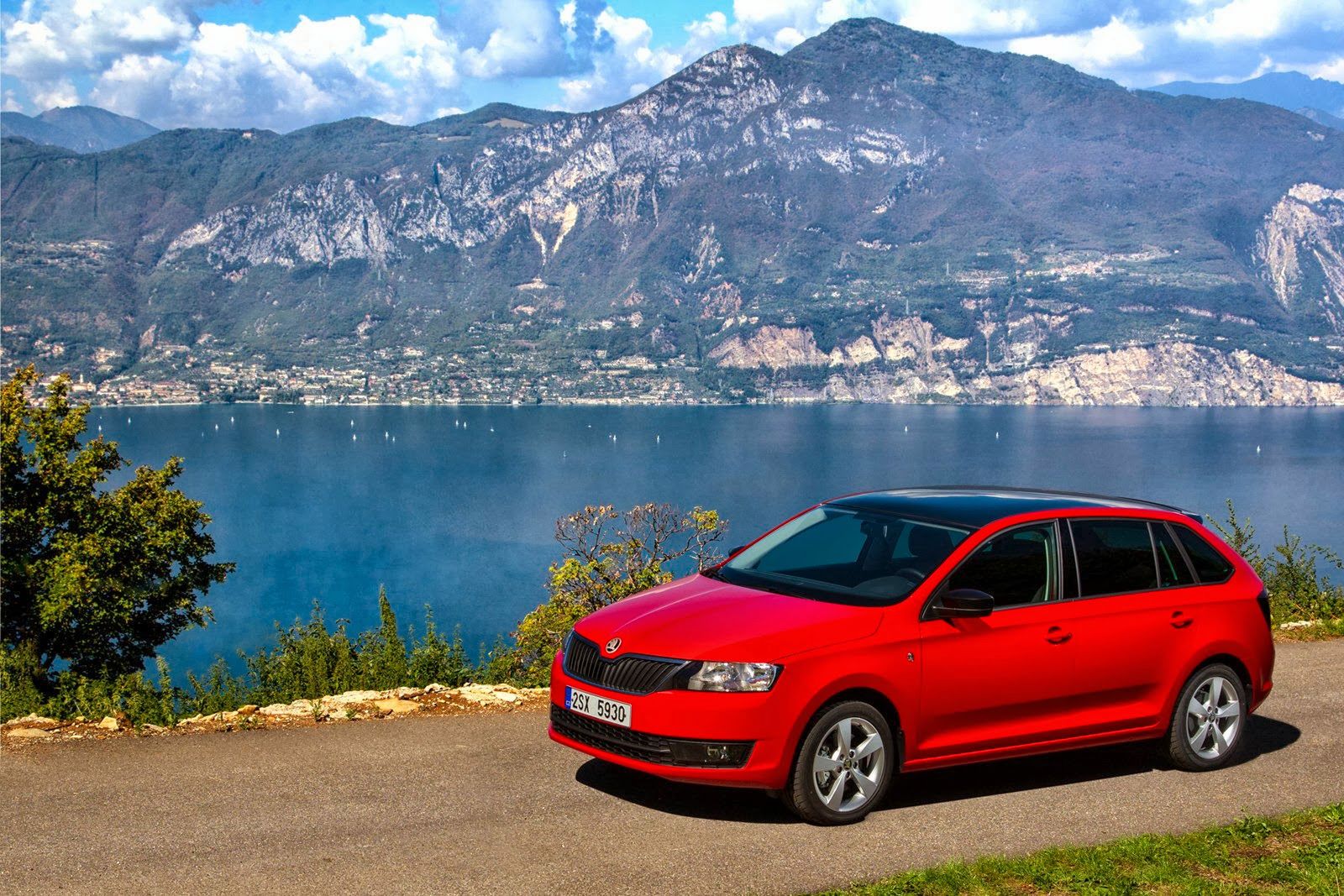 Škoda Rapid Spaceback - obszerna galeria od producenta 12