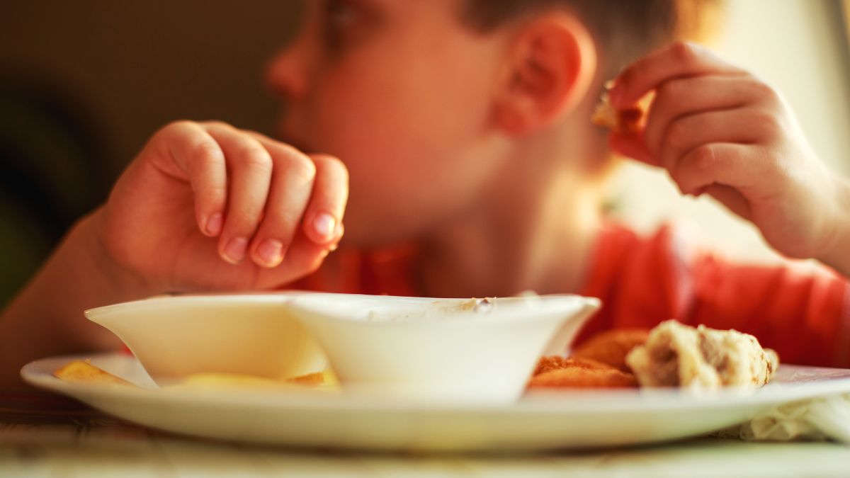 Cukier w diecie dzieci. Szkodliwa przyprawa znajduje się w wielu produktach