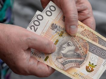 Głodowe emerytury. Ale jak trzeba, seniorzy potrafią oszczędzać