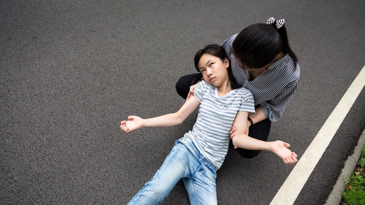 Lamitrin to lek, który znalazł zastosowanie w leczeniu częściowych i uogólnionych napadów toniczno-klonicznych u pacjentów z epilepsją. Wśród innych wskazań do stosowania leku Lamitrin wymienić należy napady towarzyszące zespołowi Lennoxa-Gastauta.