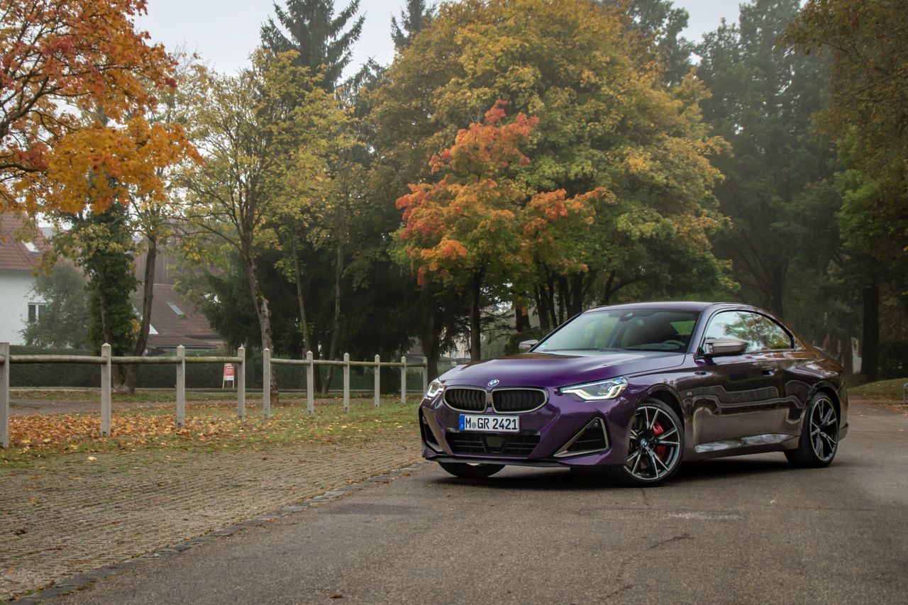 Pierwsza jazda: nowe BMW Serii 2 Coupe – miało wrócić do korzeni, a zapatrzyło się w większego brata