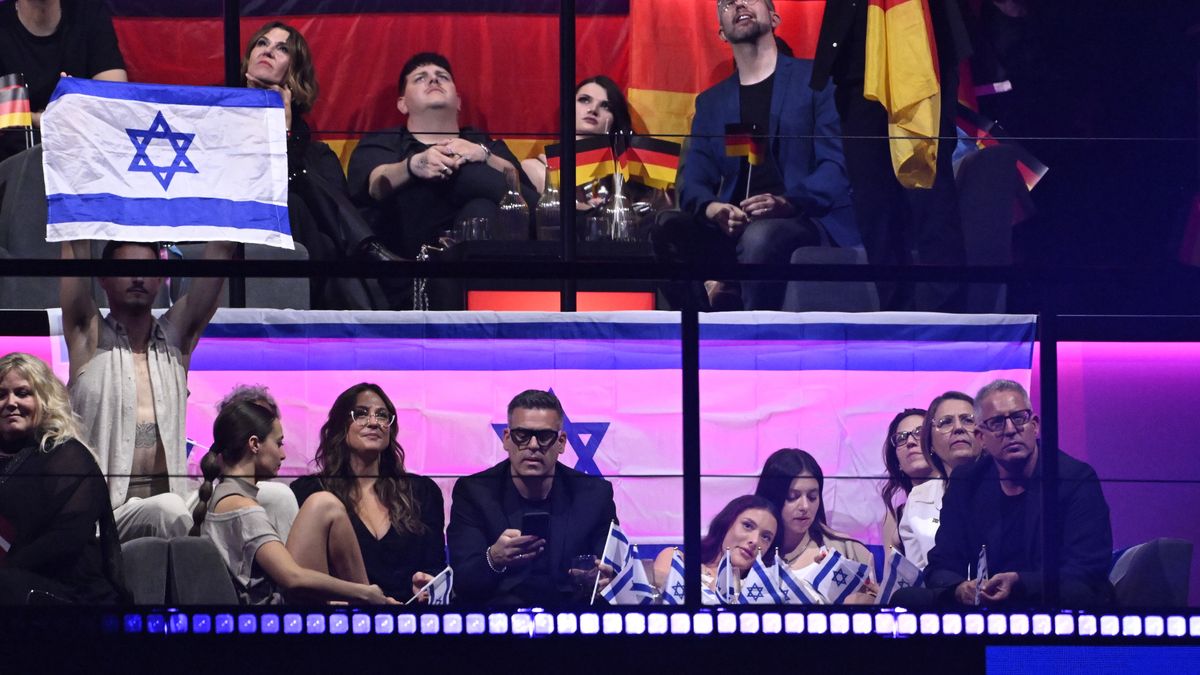 Eden Golan representing Israel in the green room during the voting during the grand final of the 68th Eurovision Song Contest (ESC) at the Malmo Arena, in Malmo, Sweden, 11 May 2024. EPA/JESSICA GOW SWEDEN OUT Dostawca: PAP/EPA.