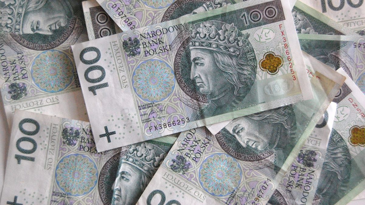 pieniądze, banknoty, złoty