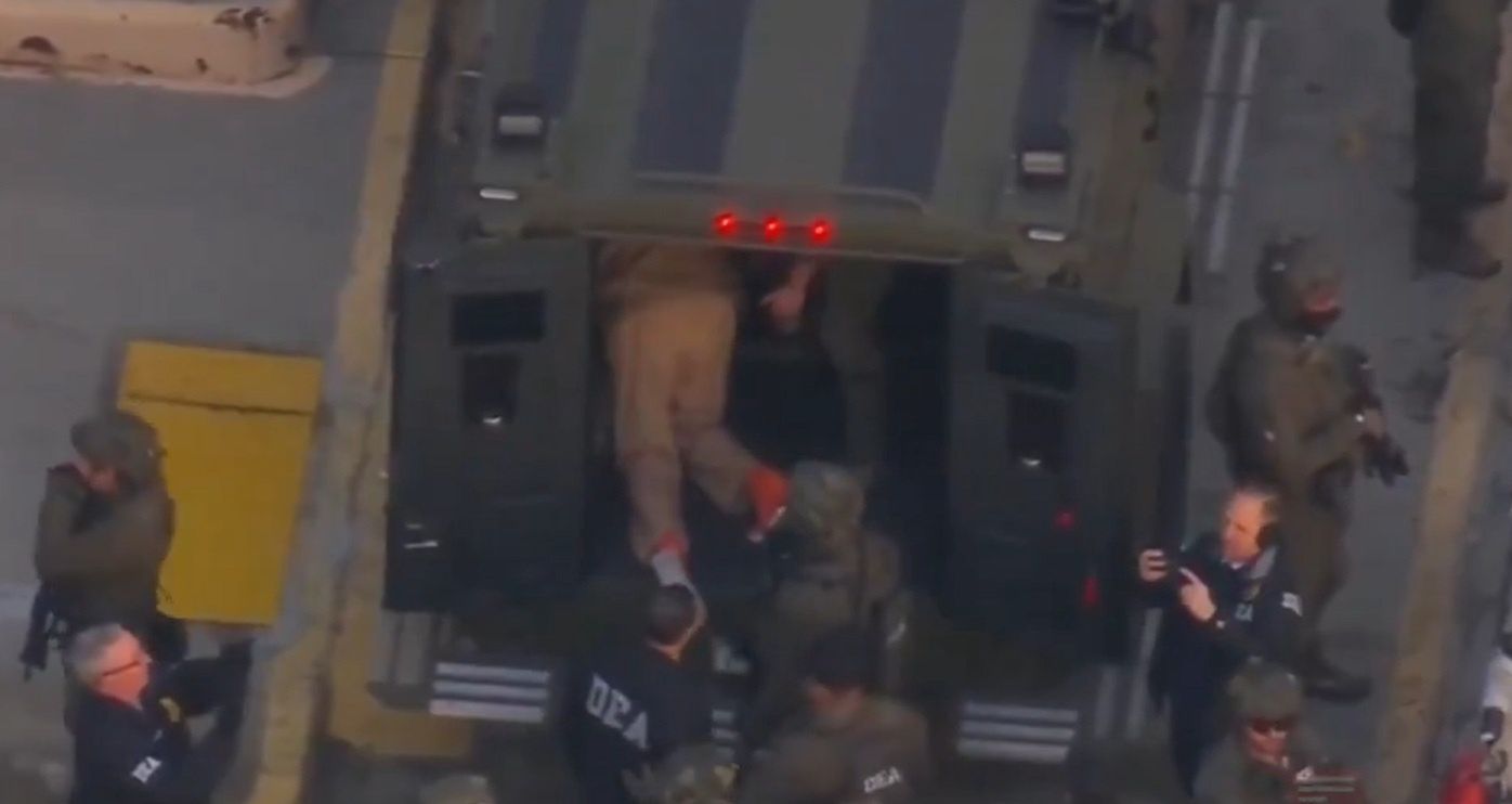 wiadomości,aktualności,WP Wiadomości Maduro zmuszony do klęczenia. Jest nagranie