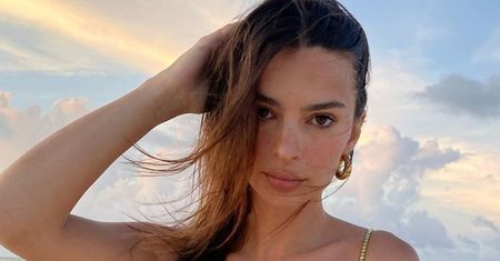 Ratajkowski przesadziła? "Odważna" sukienka to mało powiedziane