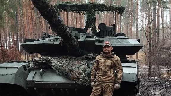 Rosyjski pancerny Frankenstein T-62M i T-90M.