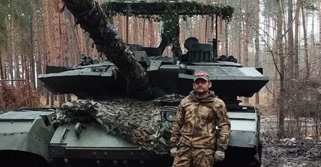 To się dzieje naprawdę. Oto rosyjska hybryda antyka i dumy Putina