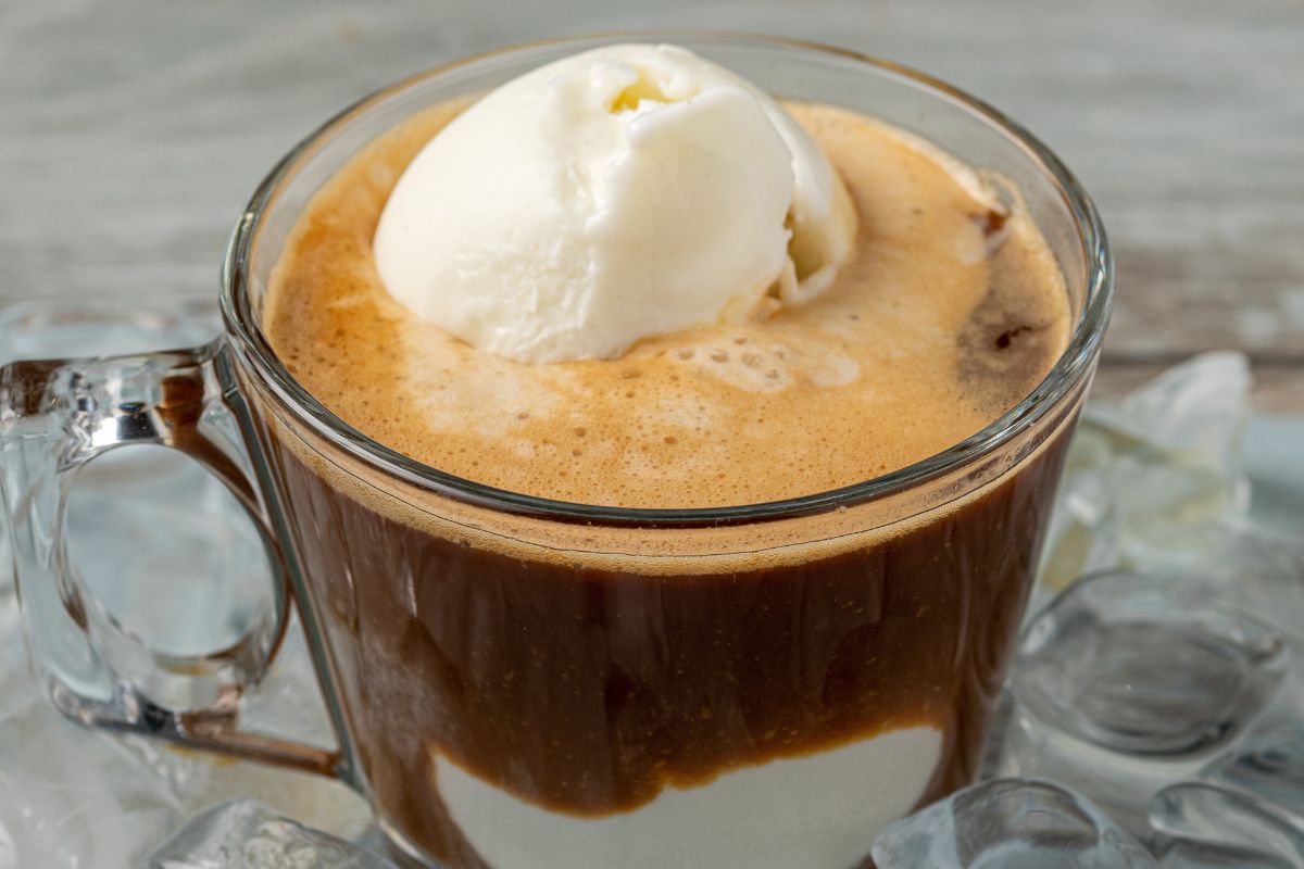 Cafe affogato