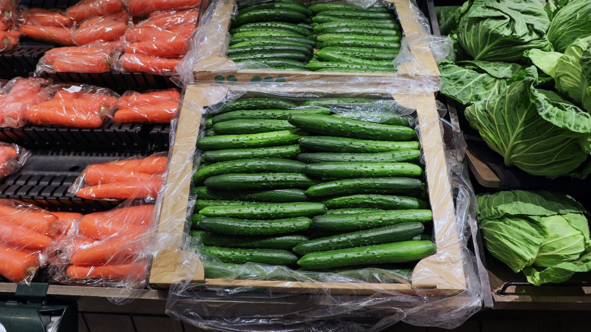 W supermarketach na Islandii brakuje ogórków