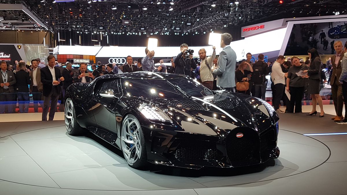 Bugatti La Voiture Noire wygląda jak milion dolarów, ale kosztuje kilkanaście razy więcej