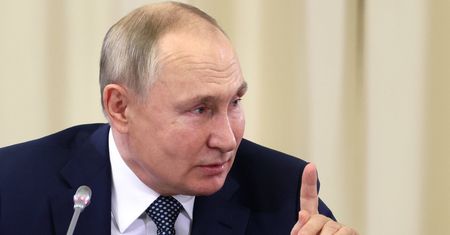 Embargo na rosyjską ropę. "Wojna potrwa, trzeba mieć narzędzia wywierania presji na Rosję"