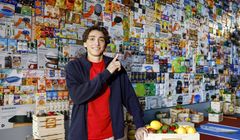 "Jump of the Year". Armand Duplantis w kampanii Lidla skacze przez ścianę z produktów marki