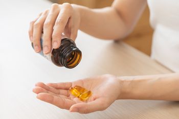 Witaminę D można przedawkować? Takie mogą być skutki