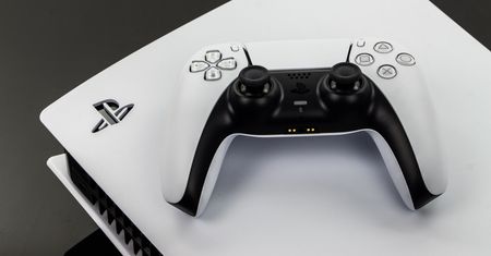 PlayStation 5 bez obsługi dodatkowych dysków na premierę