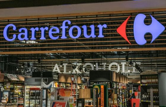 Carrefour dalej maleje w Polsce. Co dalej ze sklepami i stacjami?