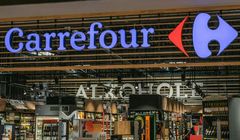 Carrefour wciąż maleje w Polsce. Co dalej ze sklepami i stacjami?