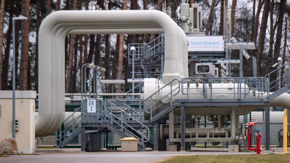 Nord Stream 224 February 2022, Mecklenburg-Western Pomerania, Lubmin: View of pipe systems and shut-off devices at the gas receiving station of the Nord Stream Baltic Sea pipeline. The Nord Stream Baltic Sea pipeline, through which Russian natural gas has been flowing to Germany since 2011, ends in Lubmin near Greifswald. Photo: Stefan Sauer/dpa 
Dostawca: PAP/DPAStefan SauerFederal Government, Conflicts, Coalition, International, Ukraine, Natural gas, Russia, USA, Pipeline, Gas pipeline