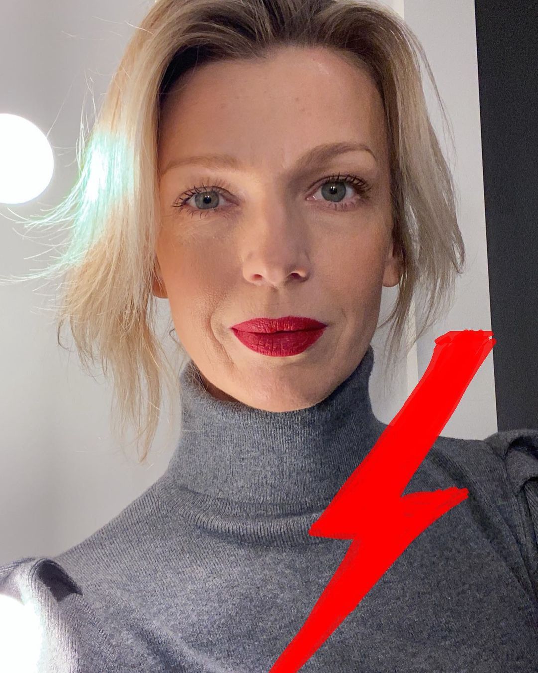 Magda Mołek wspiera Strajk Kobiet i atakuje PiS