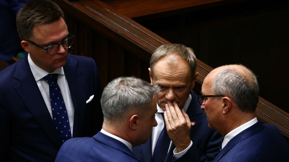 Szymon Hołownia i Donald Tusk w Sejmie