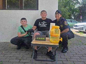 Donos na stoisko z lemoniadą. "Brawo za inwencję i udaną interwencję"