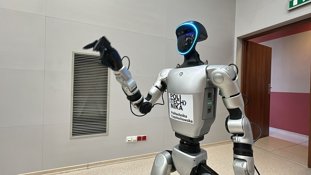 Częstochowa: Humanoidalny robot! Politechnika wybrała imię dla swojego podopiecznego. Nie było to łatwe...