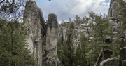 Magiczne Skalne Miasto w Czechach: Adršpach – kraina, w której natura zagrała w bajce