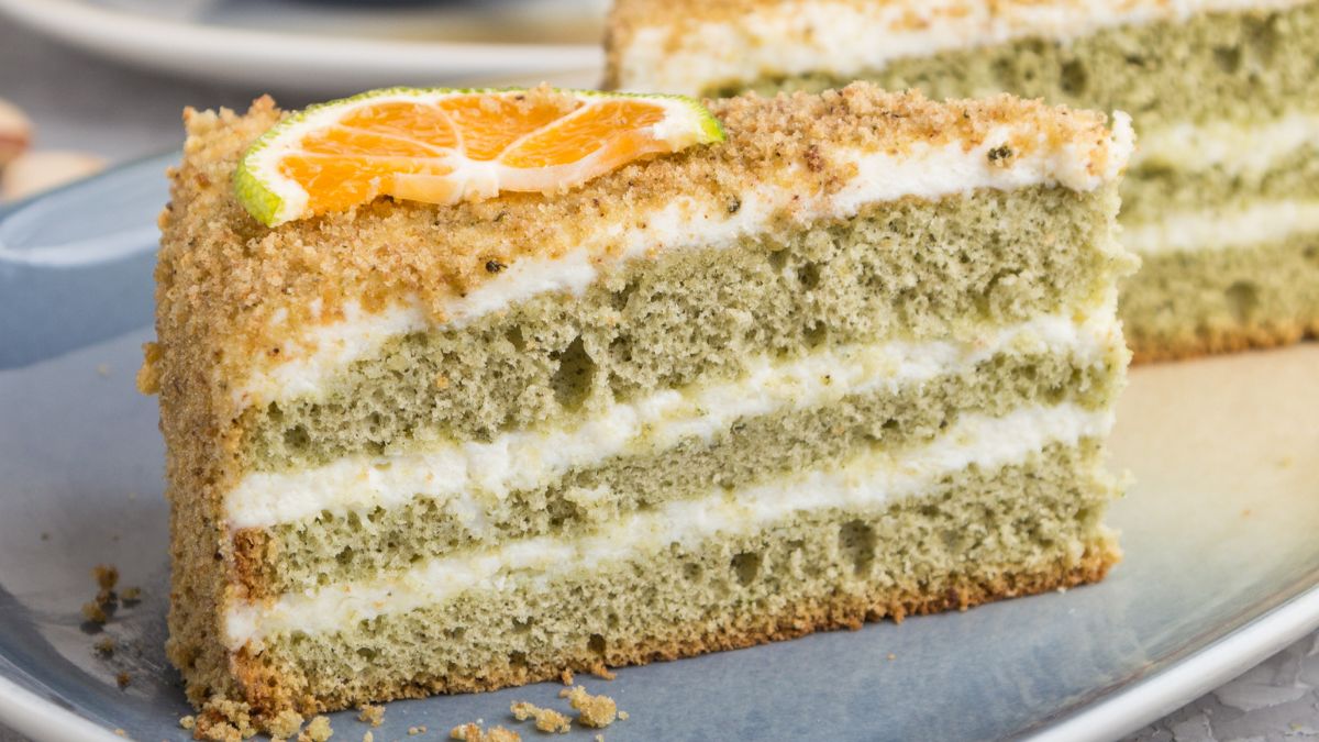 Pistacjowe ciasto z prostym kremem