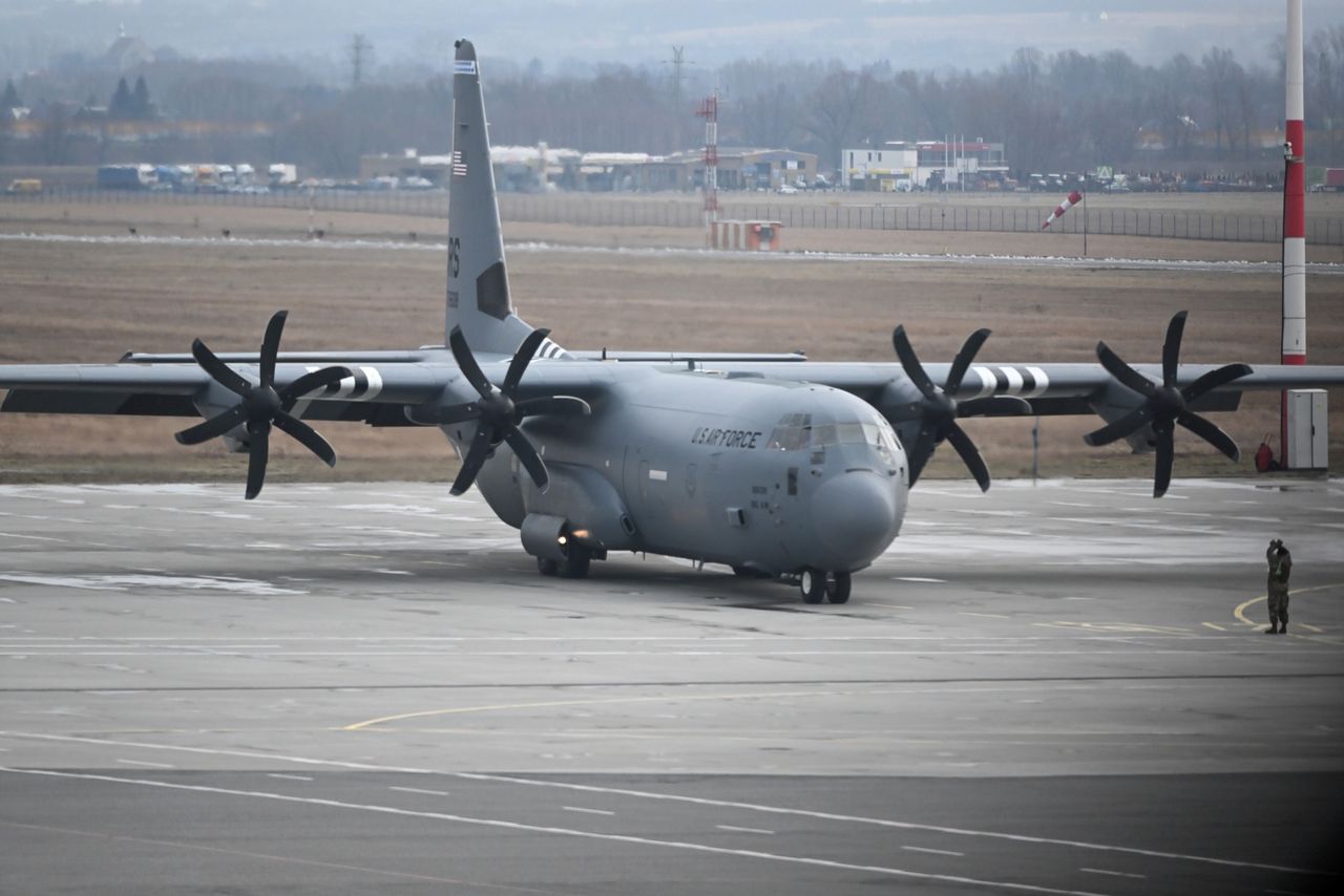 Wsparcie wschodniej flanki NATO. Wylądował kolejny amerykański hercules