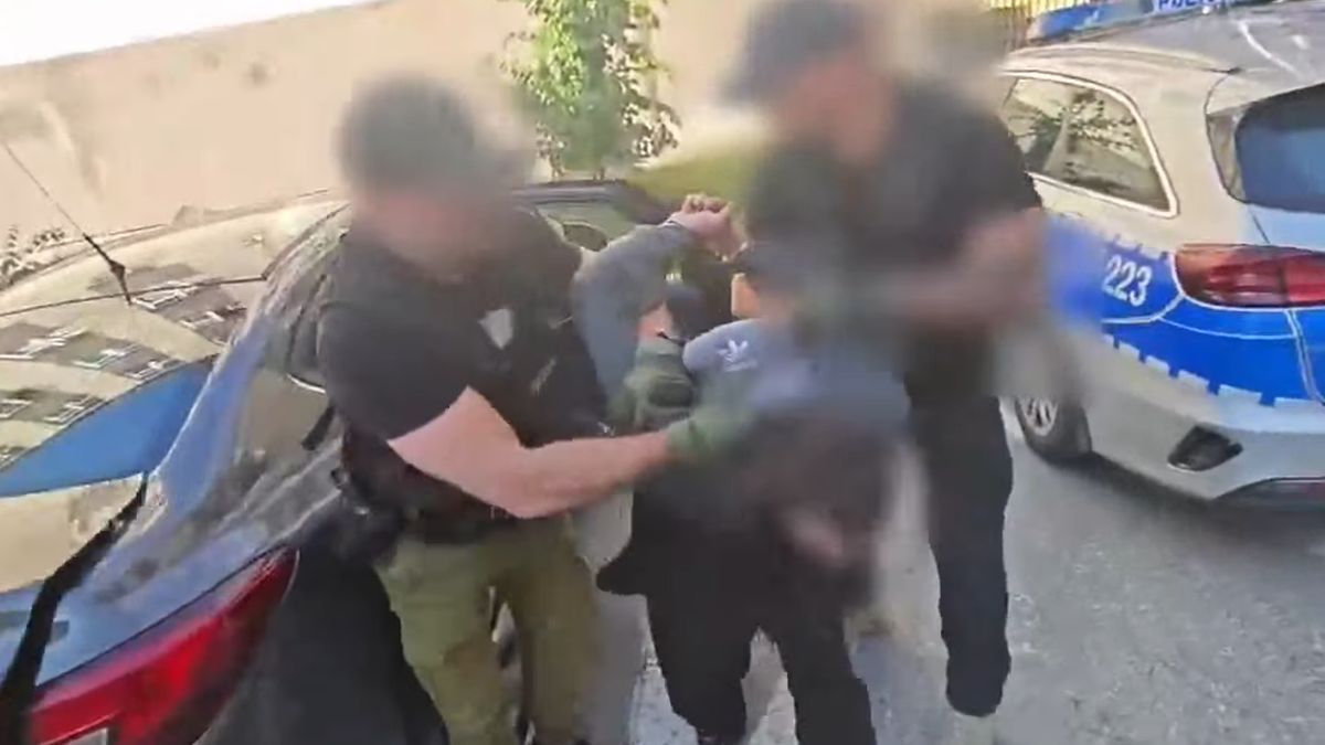 Mężczyźni wysadzili bankomat w ubiegłym roku. Teraz ruszył proces  