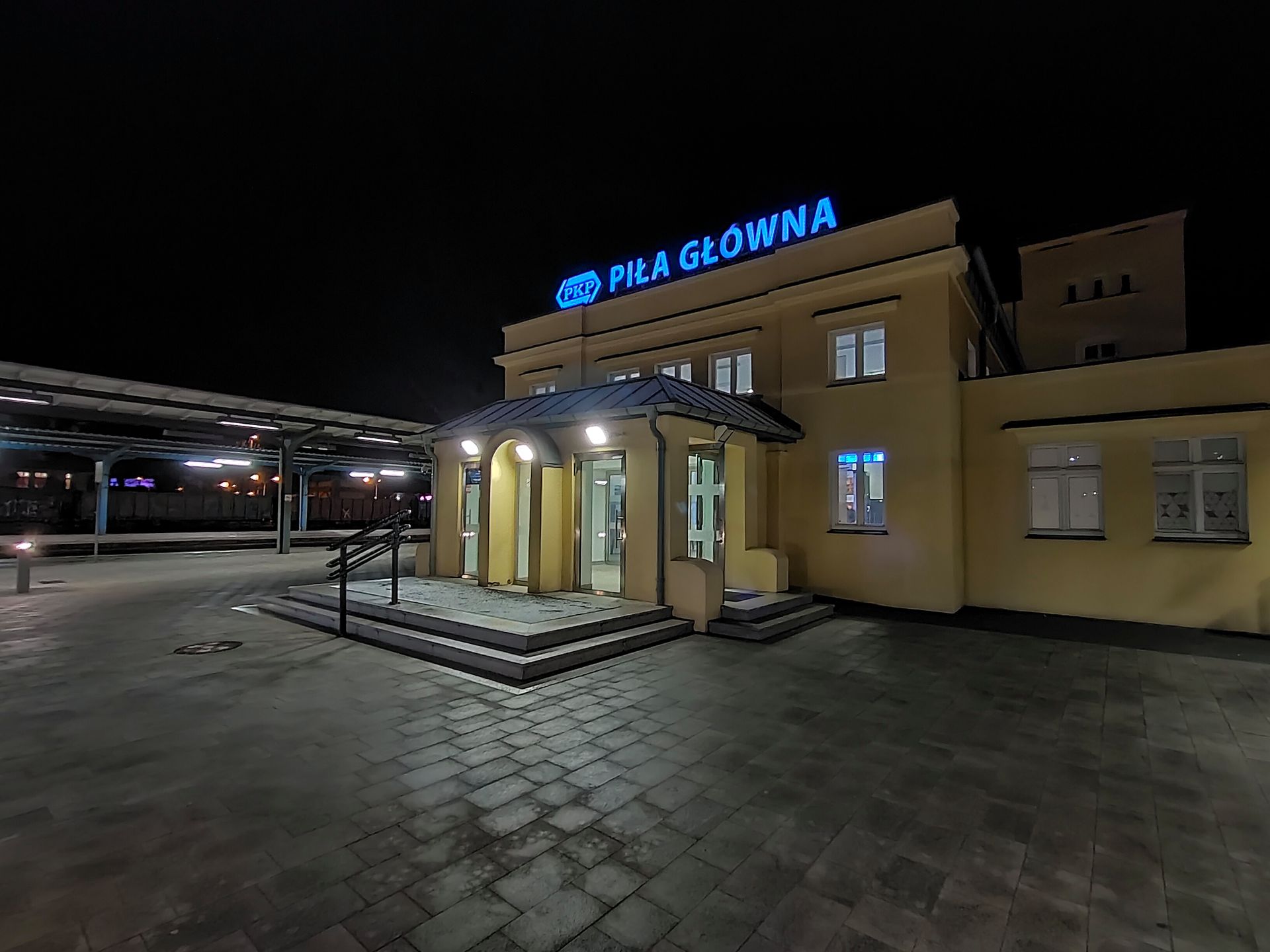 OPPO Reno 5 to ucieleśnienie tego, co mi w tej marce nie pasuje 9