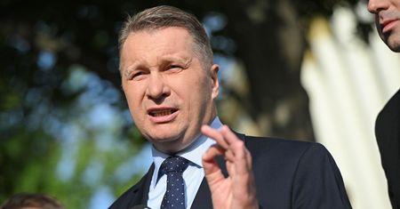 Kontrowersje ws. Romanowskiego. Czarnek zabrał głos