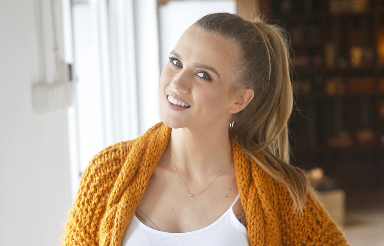 Kaczorowska wyeksponowała brzuszek. Widać krągłości?