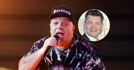 Skiba zwrócił się do Martyniuka. "Wykorzystują ciebie jak pacynkę do robienia ludziom wody z mózgu"