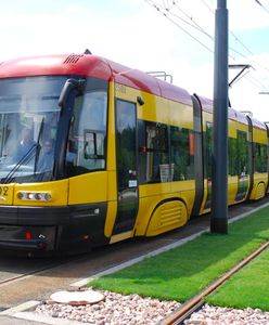 Warszawa. Trasa na Winnicę zaprasza. Tory i jezdnia na Światowida zrobione