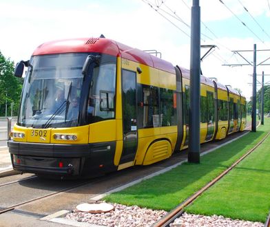 Warszawa. Trasa na Winnicę zaprasza. Tory i jezdnia na Światowida zrobione