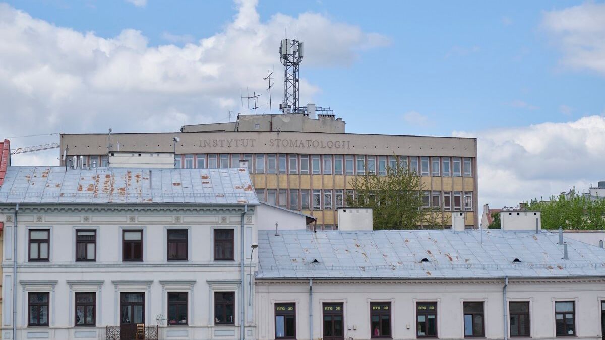 Budynek dawnej stomatologii przy ul. Karmelickiej zamieni się w apartamentowiec