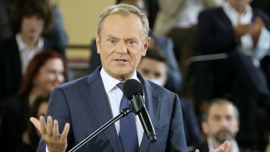 Krajowa Konwencja Platformy ObywatelskiejFot. Piotr Molecki/East News, Plonsk 18.09.2021. Krajowa Konwencja Platformy Obywatelskiej RP w w Miejskim Centrum Sportu i Rekreacji w Plonsku.
N/z: Donald TuskPiotr Molecki