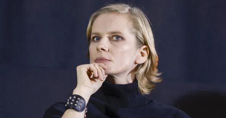Chcieli ją za to wyrzucić. Wajda uratował jej posadę