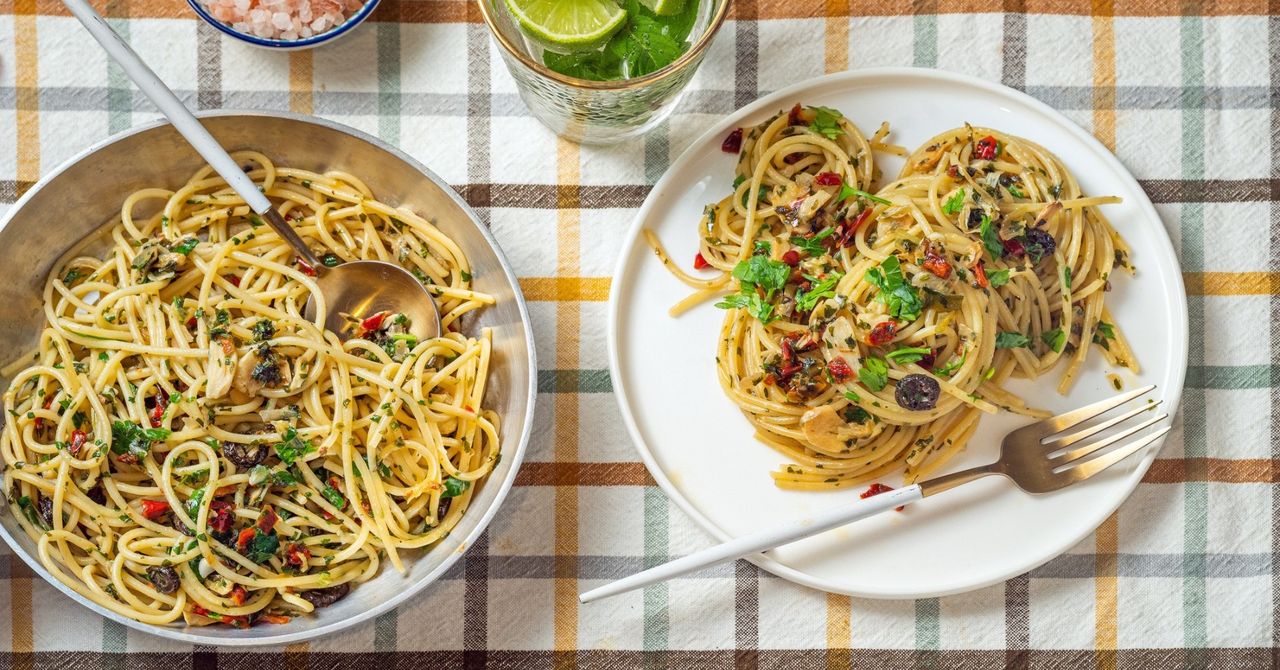 Odłóż spaghetti na bok. Odkryj makaron aglio e olio w innym wydaniu