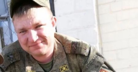Fala ojcowskiej czułości po śmierci syna. Rosjanie są oburzeni