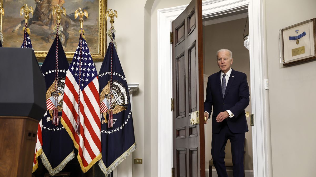WASHINGTON, DC - MARCH 13: U.S. President Joe Biden arrives to speak about the banking system in the Roosevelt Room of the White House on March 13, 2023 in Washington, DC. President Biden gave an update regarding the collapse of Silicon Valley Bank in California and how his administration is handling the ripple effects. (Photo by Anna Moneymaker/Getty Images)